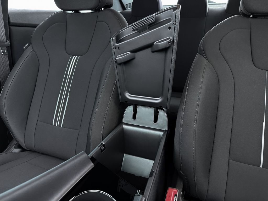 New 2025 Hyundai Elantra SEL image 26