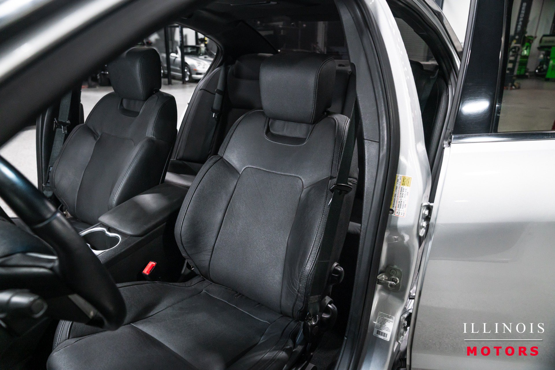 Used 2009 Pontiac G8 GT w/ Premium Package RWD image 14