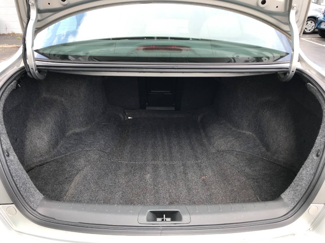 Used 2009 Honda Accord LX-P image 12