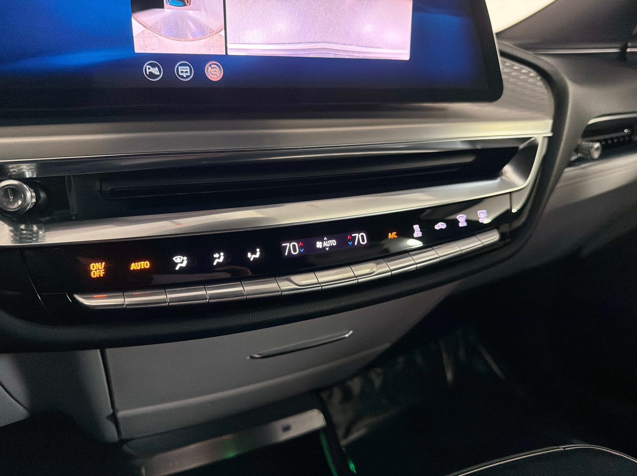 Used 2024 Cadillac Lyriq Luxury RWD image 43