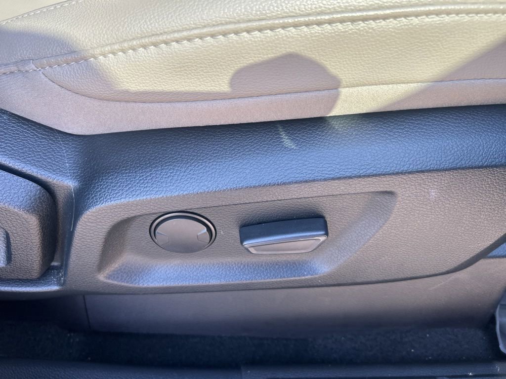 Used 2019 Ford Ranger Lariat w/ Equipment Group 501A Mid image 19