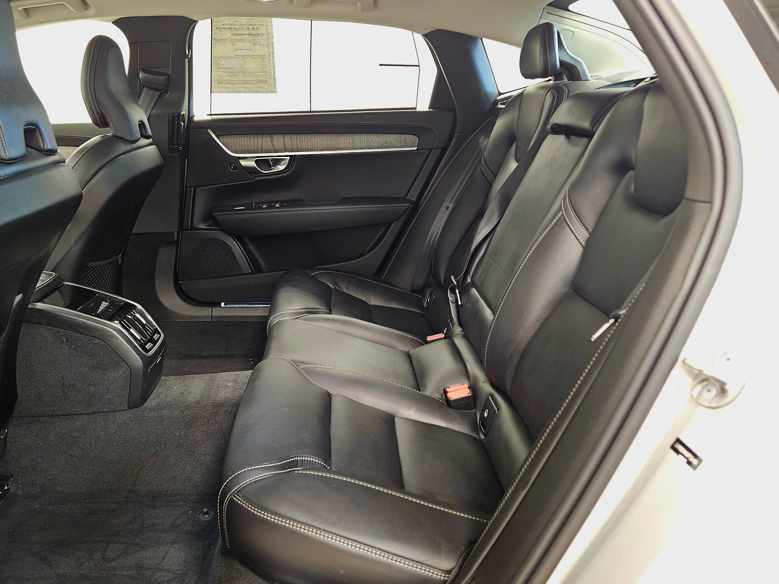 Used 2023 Volvo S90 B6 Ultimate w/ Protection Package Premier image 11