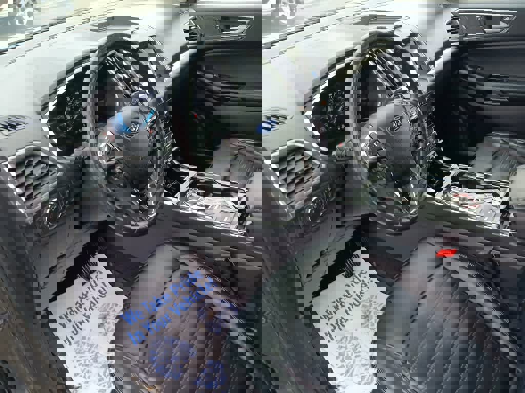 Used 2020 Ford Edge SEL w/ Cold Weather Package image 16