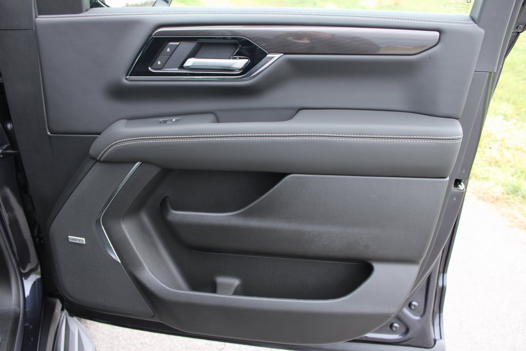 New 2026 GMC Yukon Elevation image 20