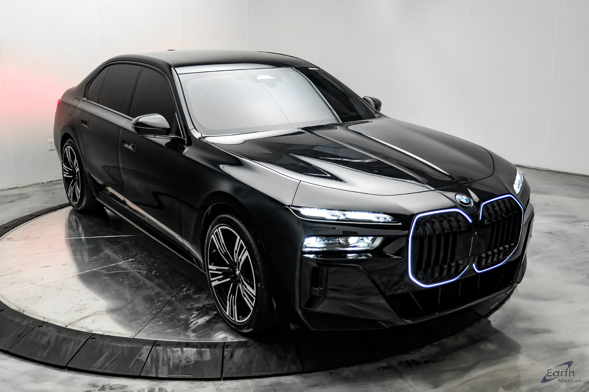 Used 2025 BMW i7 xDrive60 w/ Executive Package AWD/4WD image 26
