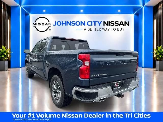 Used 2022 Chevrolet Silverado 1500 LT AWD/4WD image 6