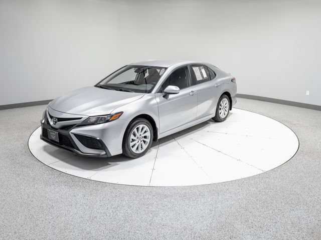 Used 2024 Toyota Camry SE FWD image 34