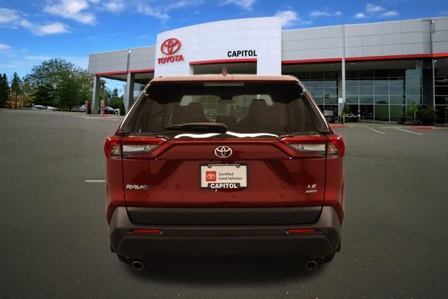 Certified 2024 Toyota RAV4 LE AWD/4WD image 4