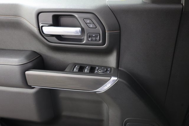 Used 2021 GMC Sierra 1500 AT4 w/ Technology Package image 22
