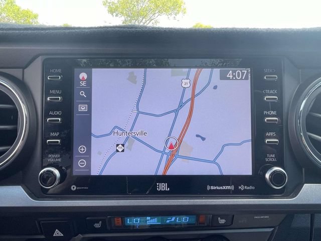 Used 2020 Toyota Tacoma TRD Sport w/ TRD Premium Sport Package AWD/4WD image 8