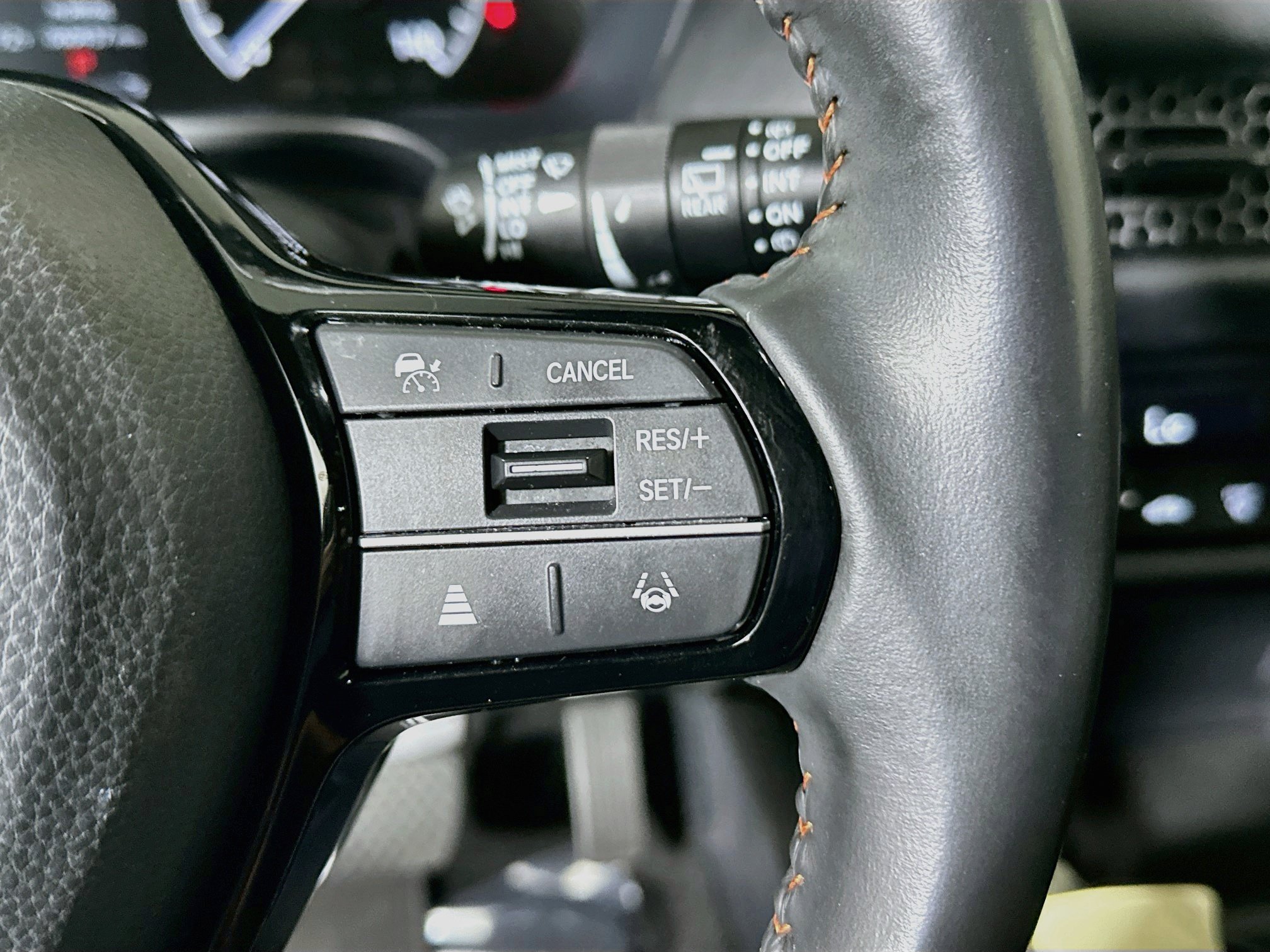 Used 2024 Honda HR-V Sport image 17