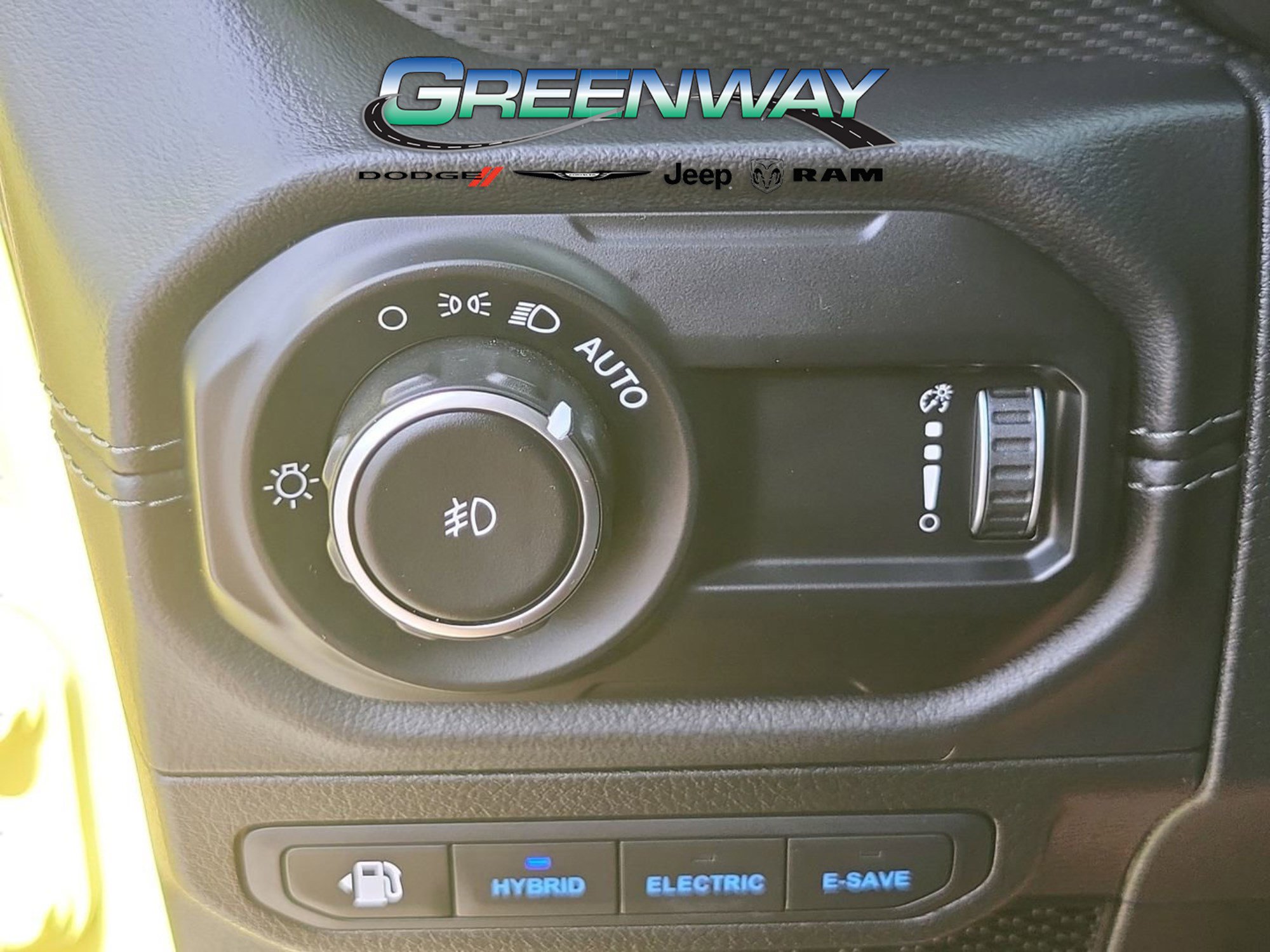Used 2024 Jeep Wrangler Unlimited Rubicon 4xe w/ Capability Package AWD/4WD image 20