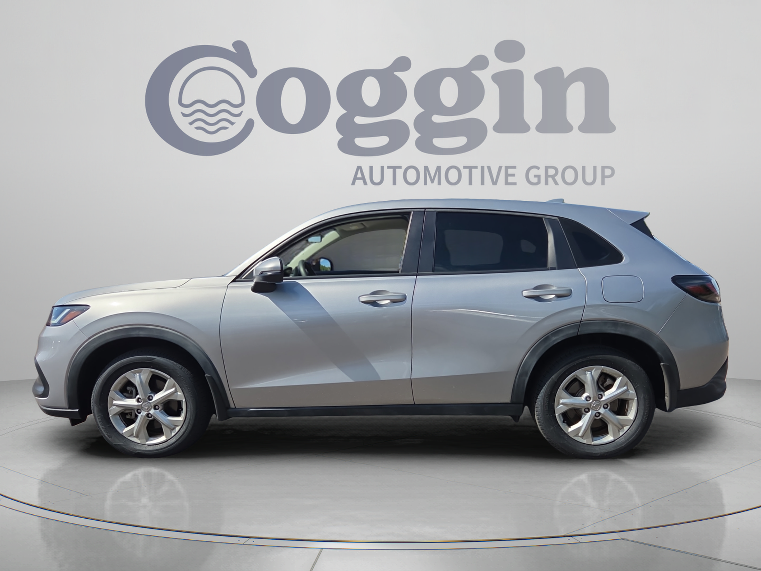 Certified 2023 Honda HR-V LX image 2