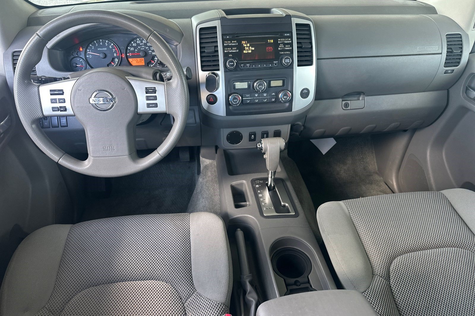Used 2013 Nissan Frontier SV w/ SV Value Truck Pkg RWD image 15