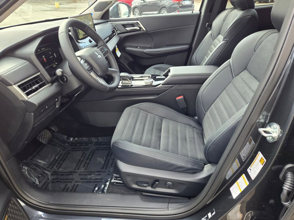New 2026 Mitsubishi Outlander SE AWD/4WD image 15