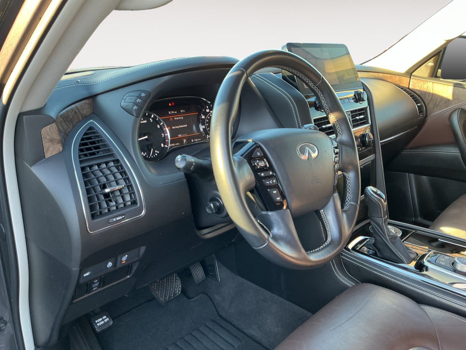 Used 2022 INFINITI QX80 Premium Select w/ Cargo Package RWD image 10