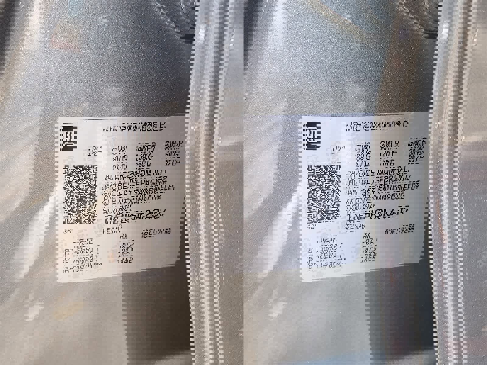 Used 2024 Chevrolet Traverse LS image 31