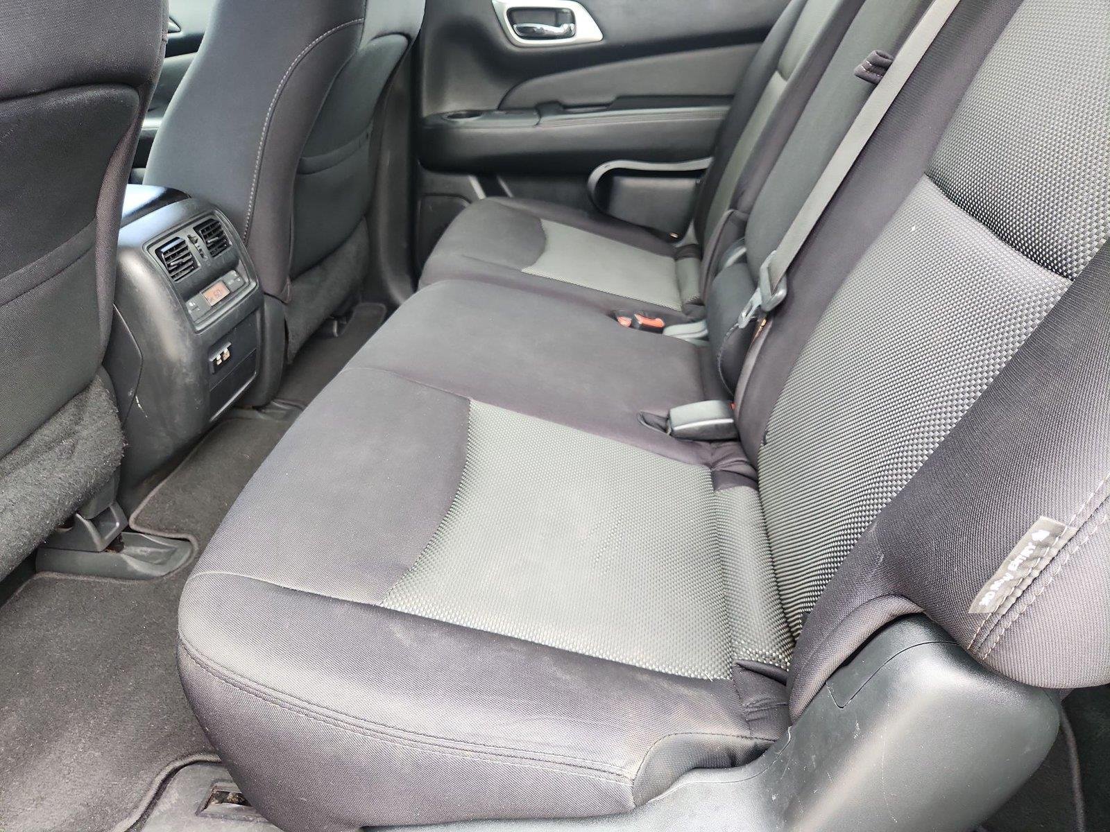 Used 2019 Nissan Pathfinder SV FWD image 23