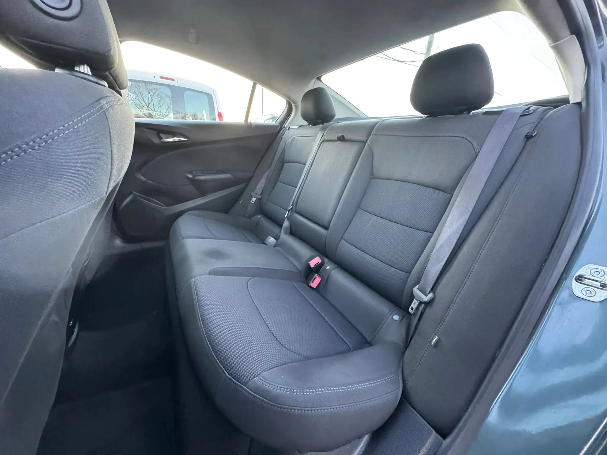 Used 2017 Chevrolet Cruze LT w/ Convenience Package FWD image 12