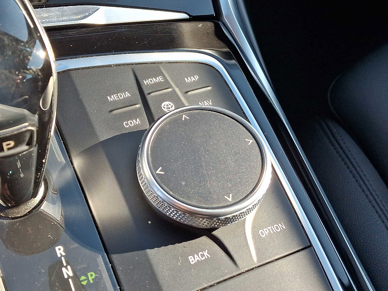 Used 2019 BMW 330i xDrive Sedan w/ Driving Assistance Package image 26