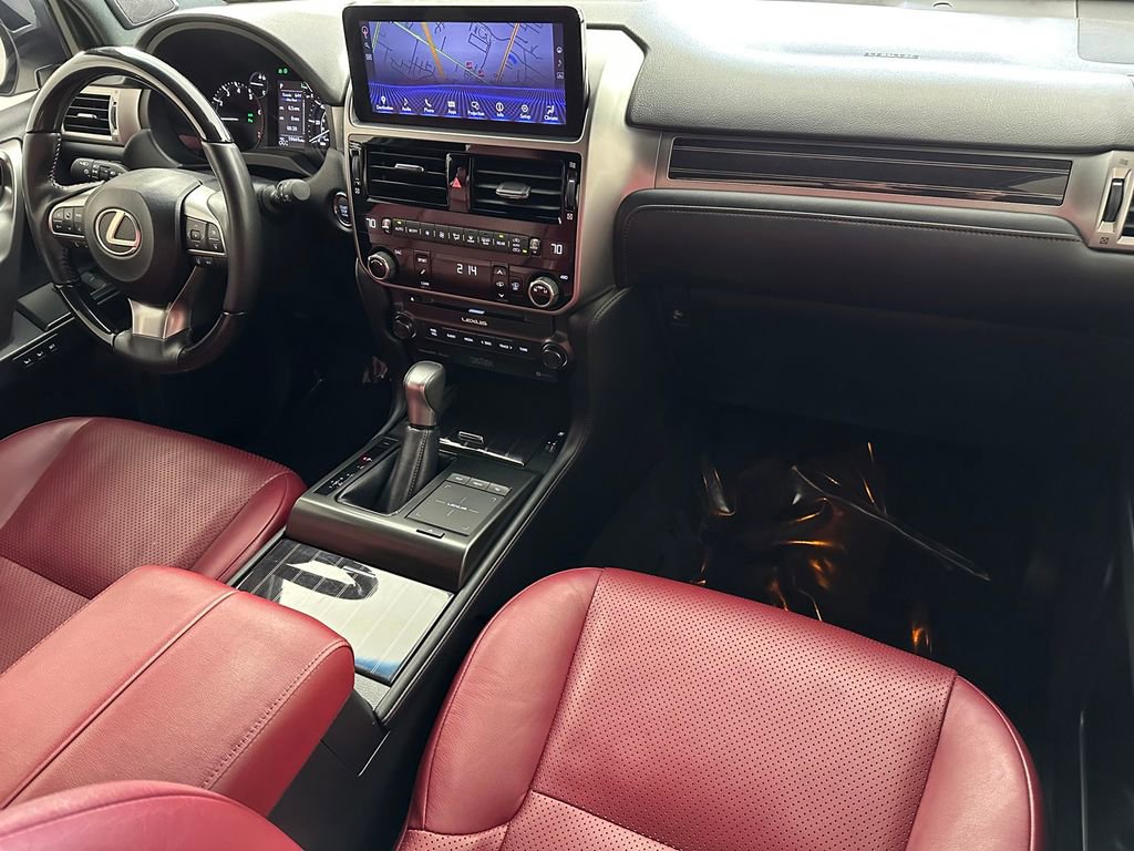 Used 2022 Lexus GX 460 Luxury w/ Sport Design Package image 39