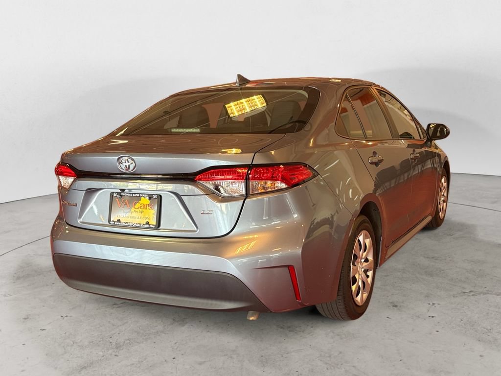 Used 2024 Toyota Corolla LE FWD image 3