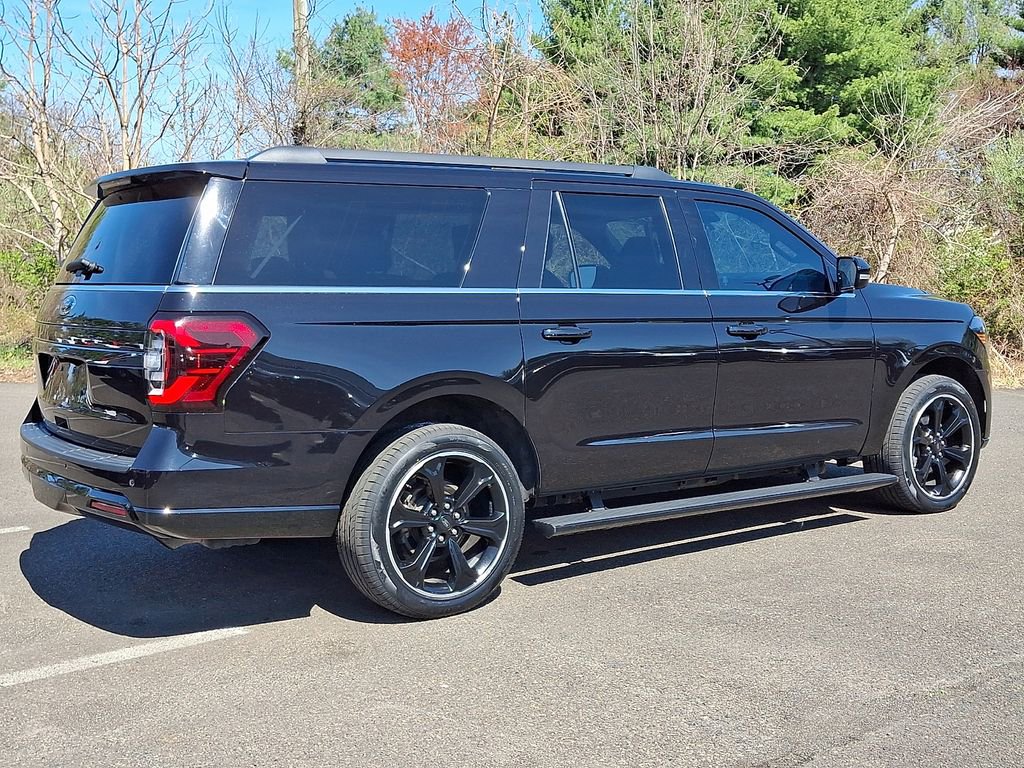 Used 2022 Ford Expedition Max Limited AWD/4WD image 5