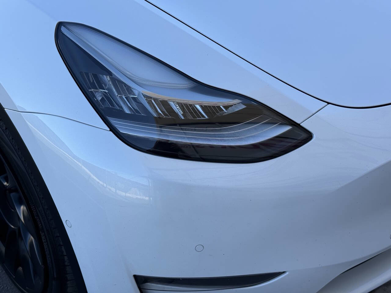 Used 2021 Tesla Model Y Long Range AWD/4WD image 29