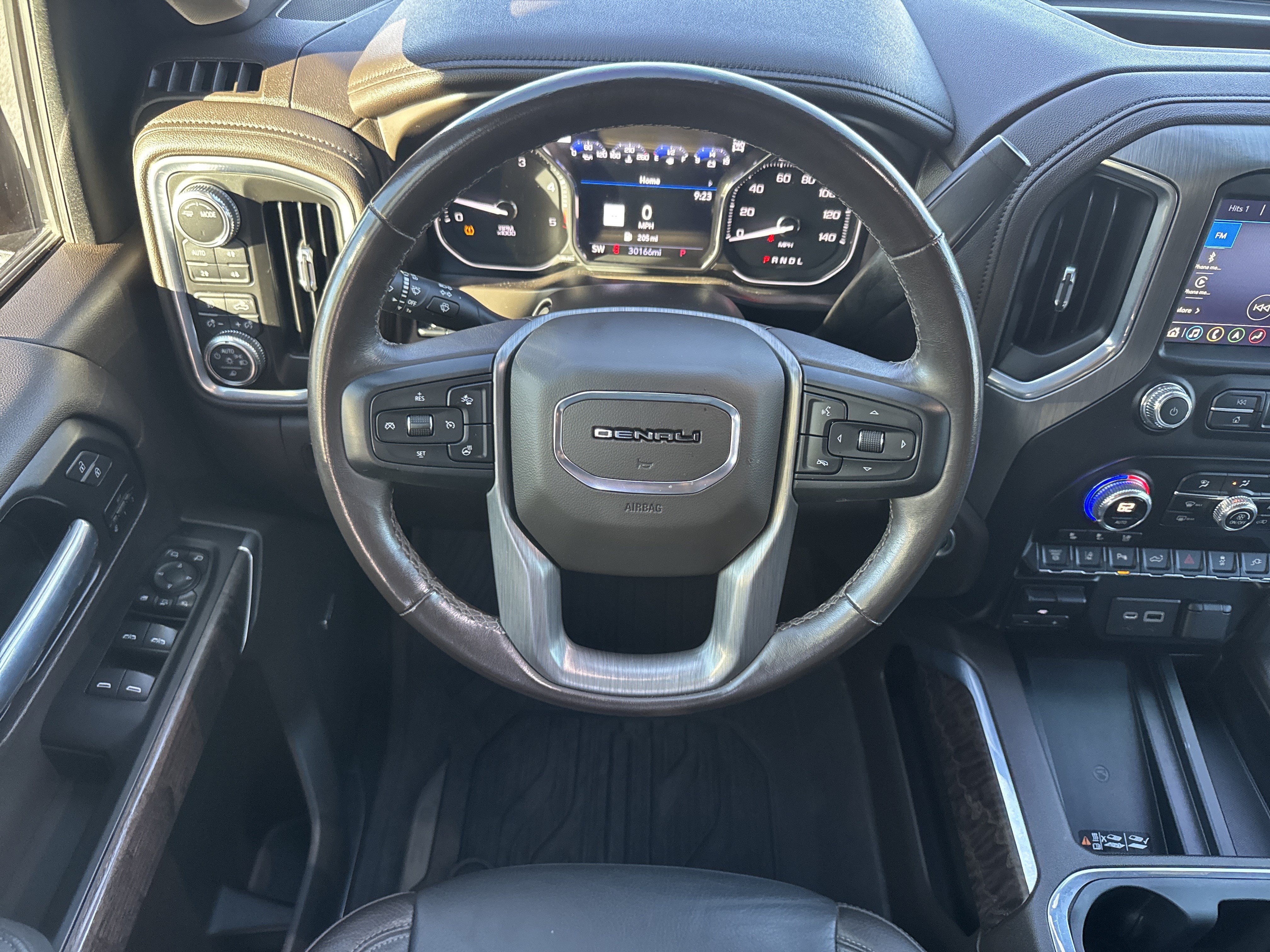 Used 2021 GMC Sierra 2500 Denali w/ Denali Ultimate Package AWD/4WD image 19