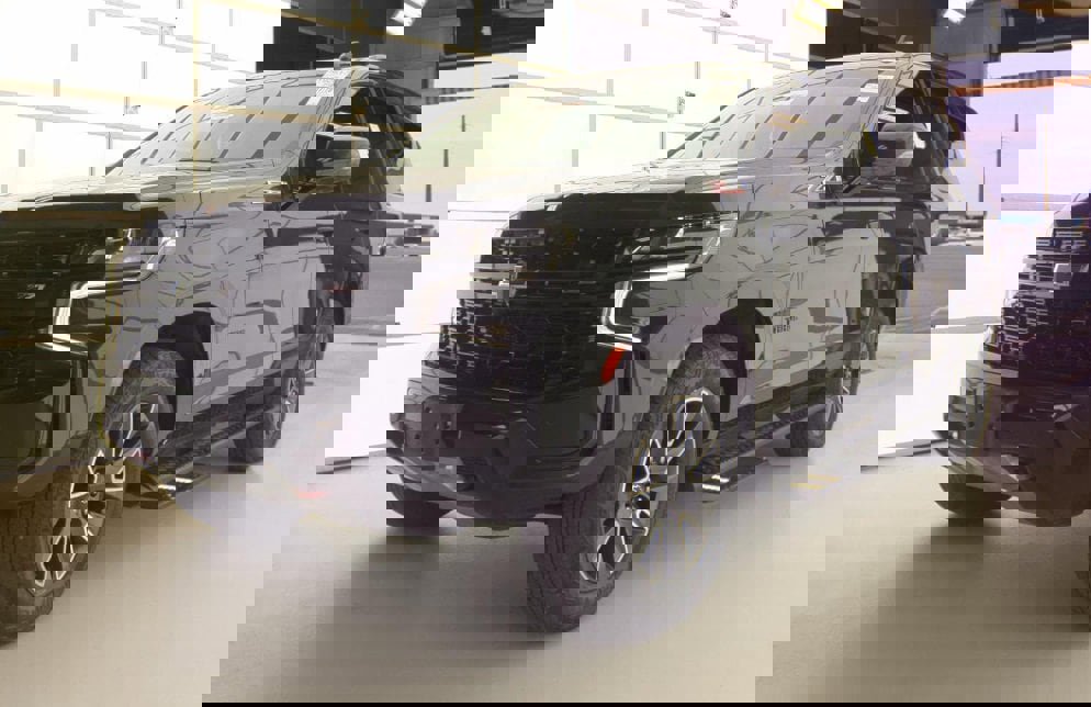 Certified 2024 Chevrolet Tahoe Z71 w/ Luxury Package image 5