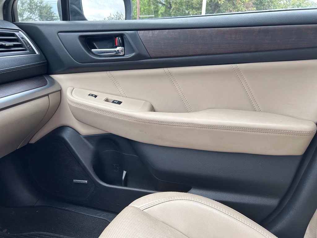 Used 2019 Subaru Outback 2.5i Limited AWD/4WD image 18
