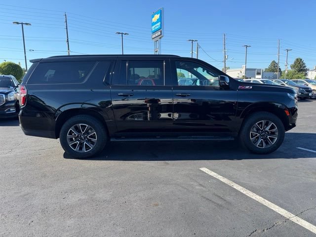 Used 2023 Chevrolet Suburban Z71 w/ Luxury Package AWD/4WD image 7