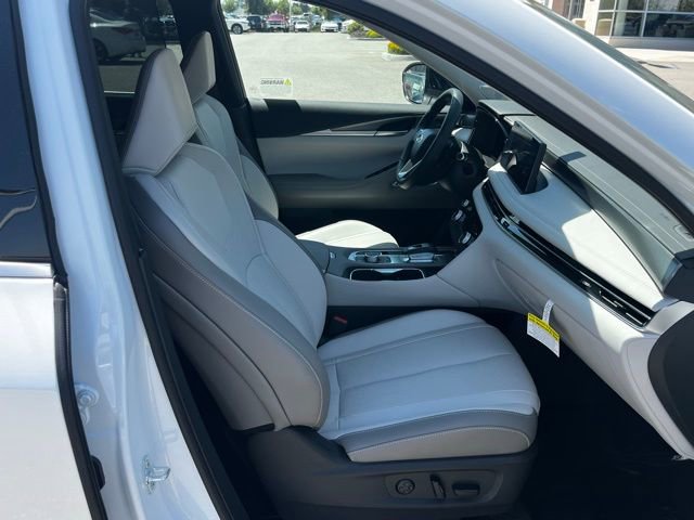 Certified 2026 INFINITI QX60 Luxe w/ Cargo Package FWD image 10