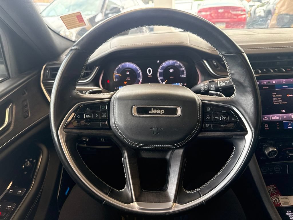 Used 2021 Jeep Grand Cherokee L Overland w/ Luxury Tech Group IV AWD/4WD image 18