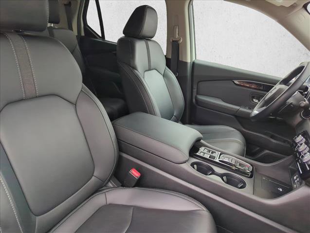 Used 2025 Honda Pilot EX-L image 24