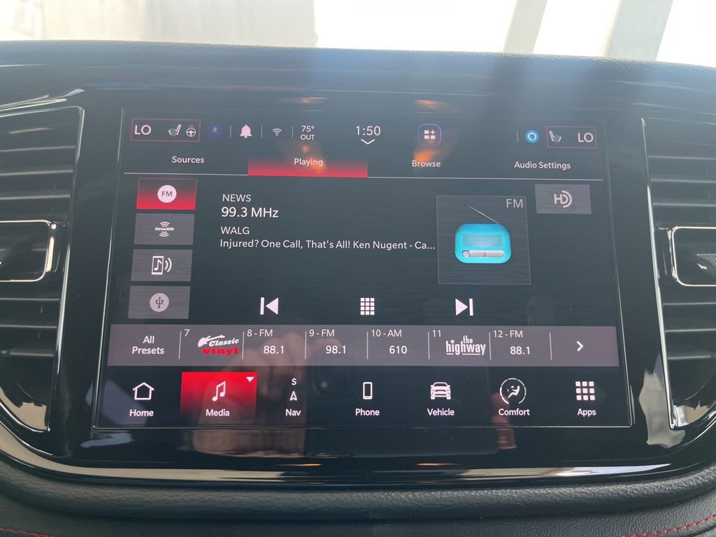 Used 2023 Dodge Durango GT image 31