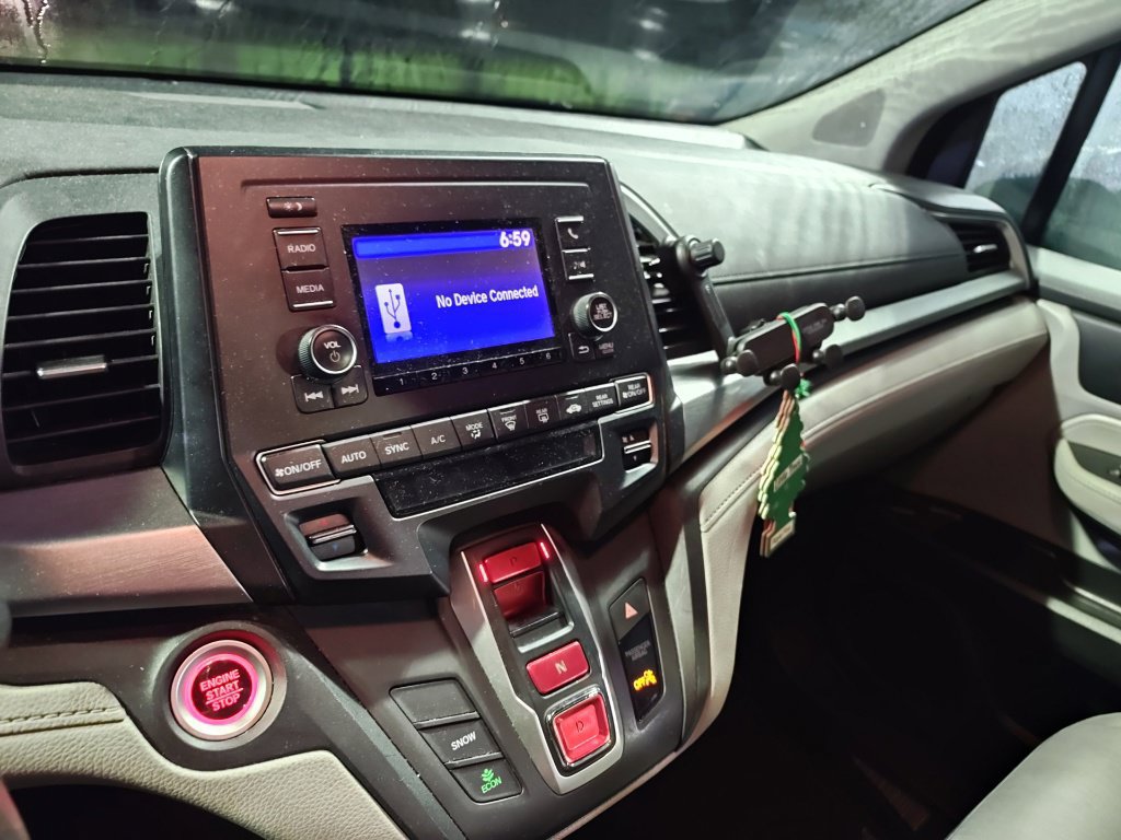 Used 2019 Honda Odyssey LX image 9