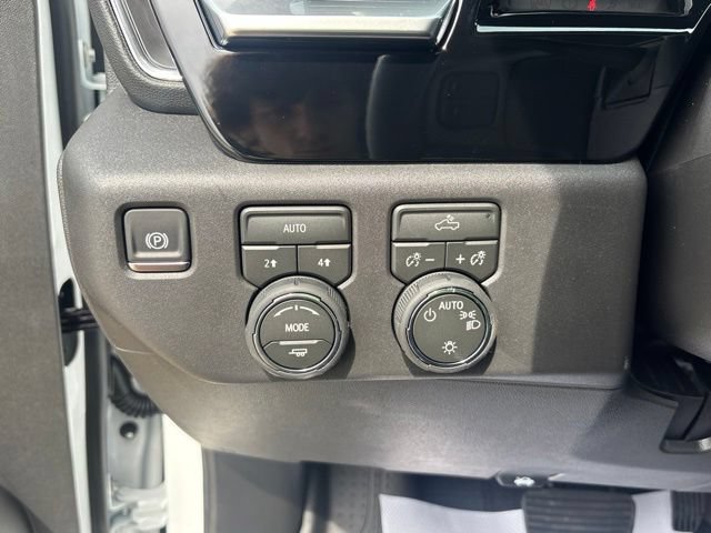 New 2026 Chevrolet Silverado 1500 LT w/ Leather Package AWD/4WD image 13