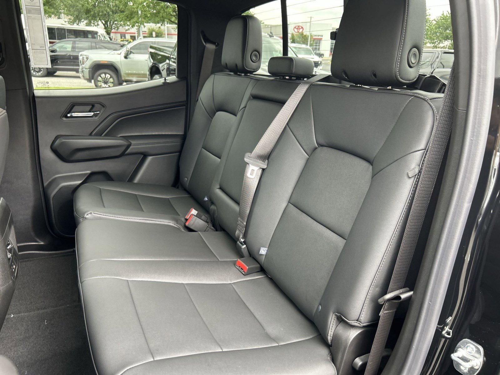 New 2026 GMC Canyon Elevation w/ Convenience Package image 21