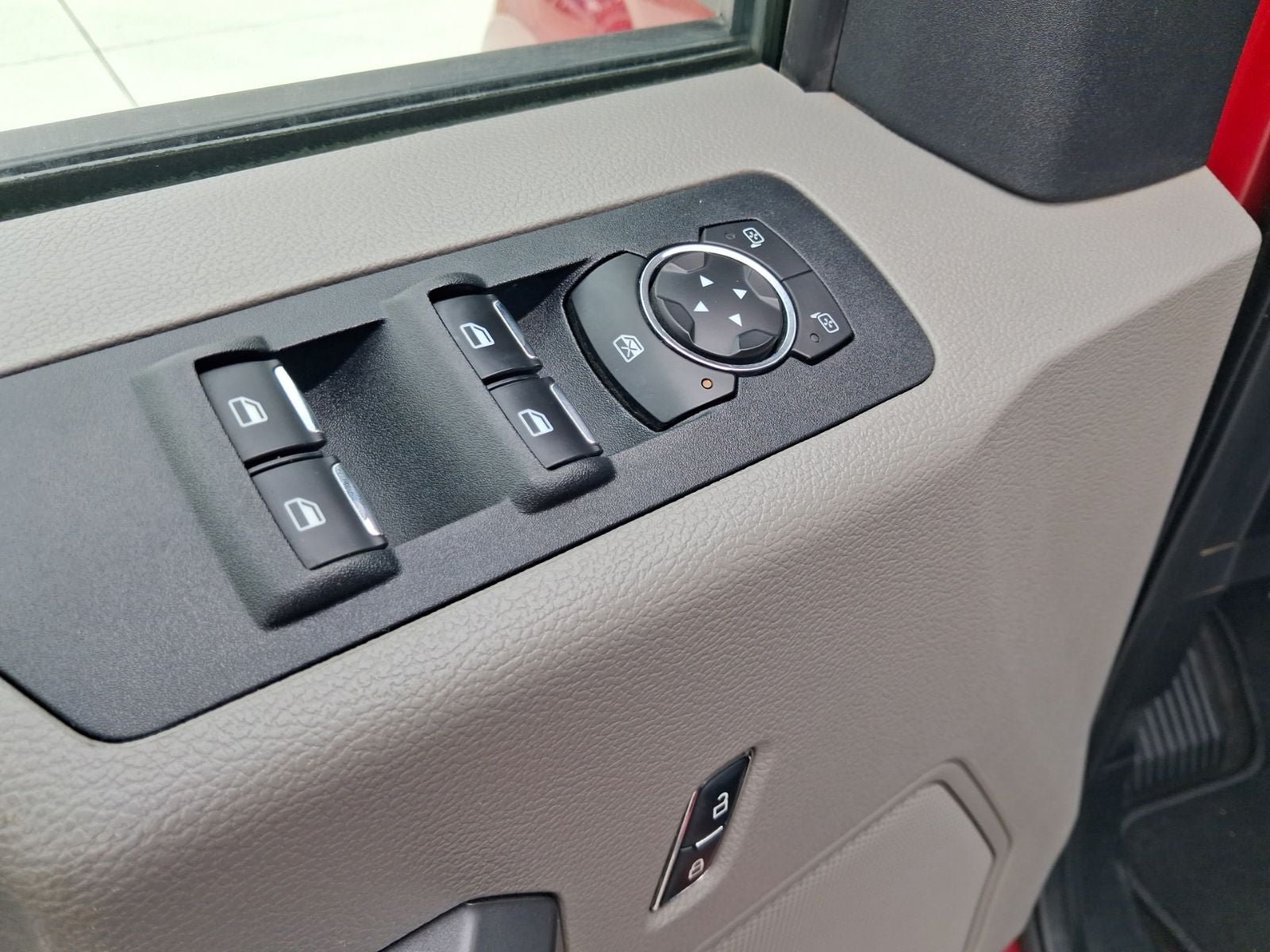Used 2020 Ford F150 XLT w/ Equipment Group 302A Luxury AWD/4WD image 19