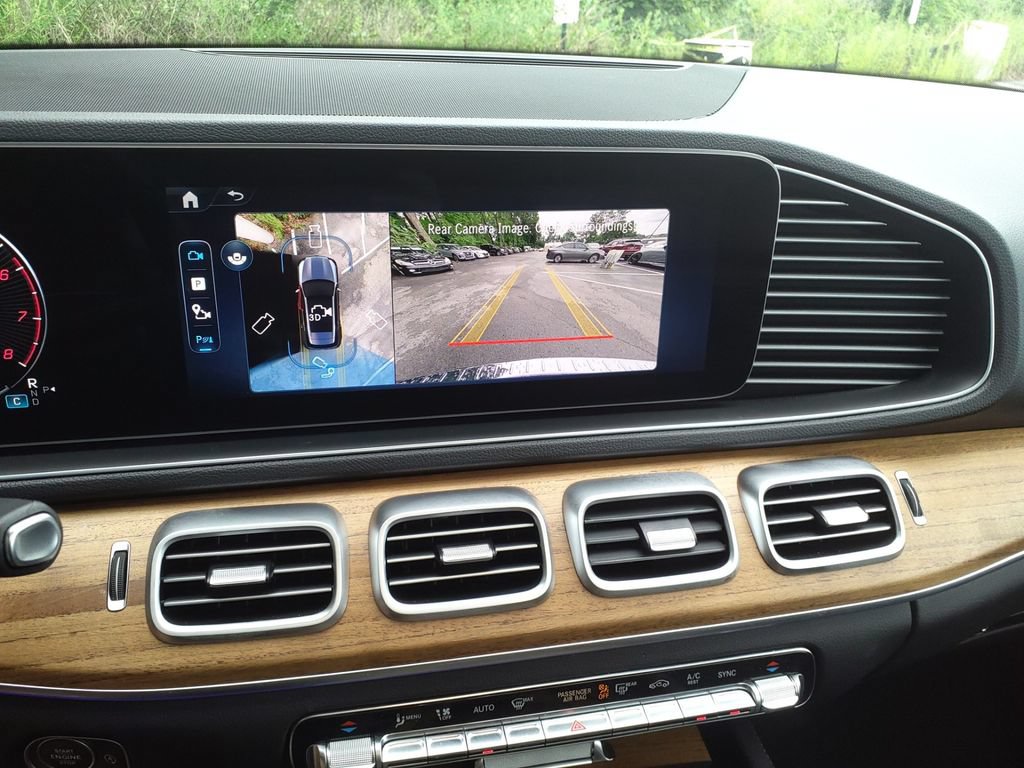 Certified 2025 Mercedes-Benz GLE 450 4MATIC w/ AMG Line Exterior image 33