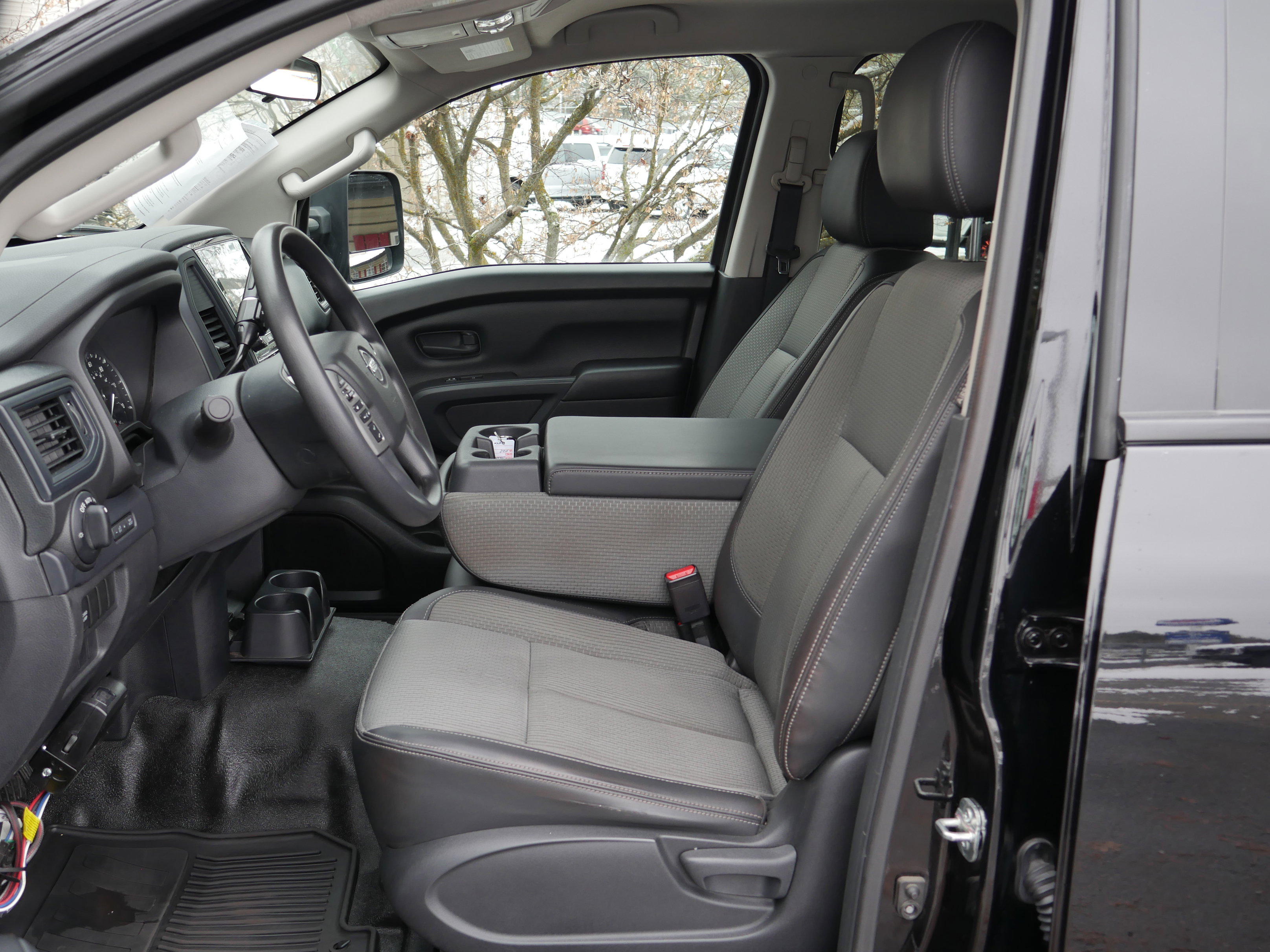 Certified 2021 Nissan Titan S w/ S Utility Package image 3