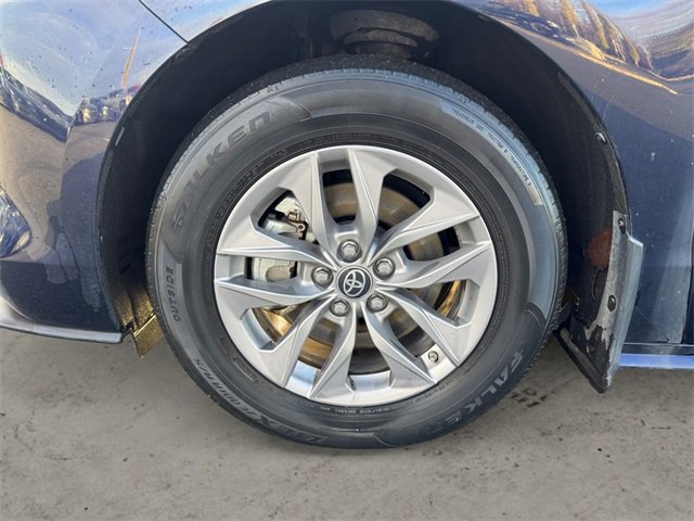 Used 2021 Toyota Sienna XLE image 10