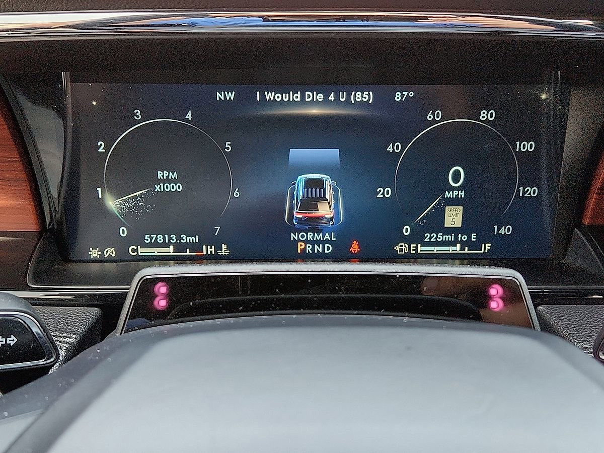 Used 2023 Lincoln Navigator Reserve image 9