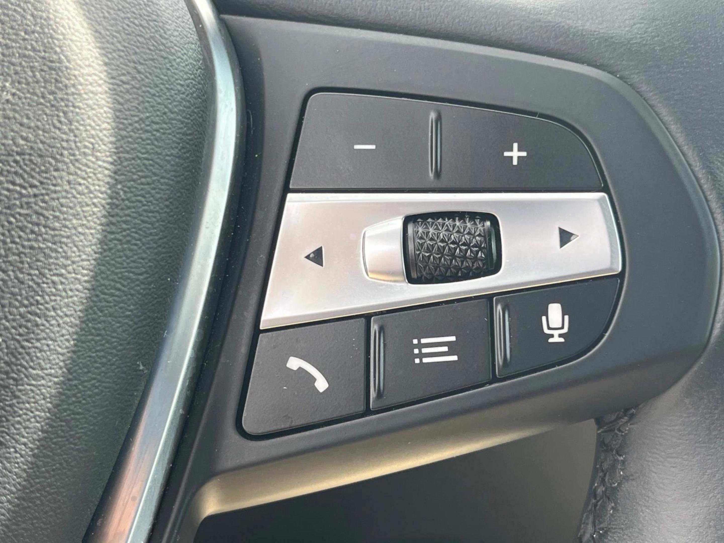 Used 2024 BMW 330e xDrive image 63