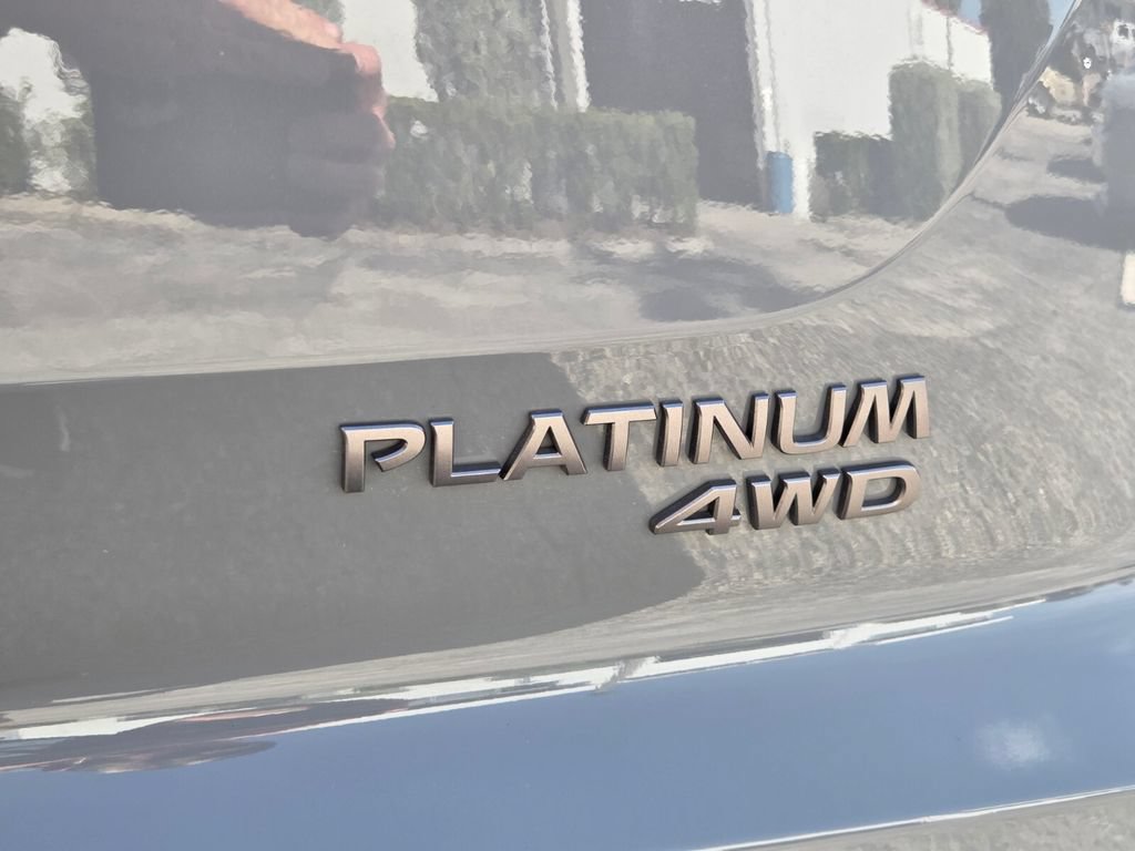 Used 2026 Nissan Pathfinder Platinum w/ Cargo Package AWD/4WD image 12