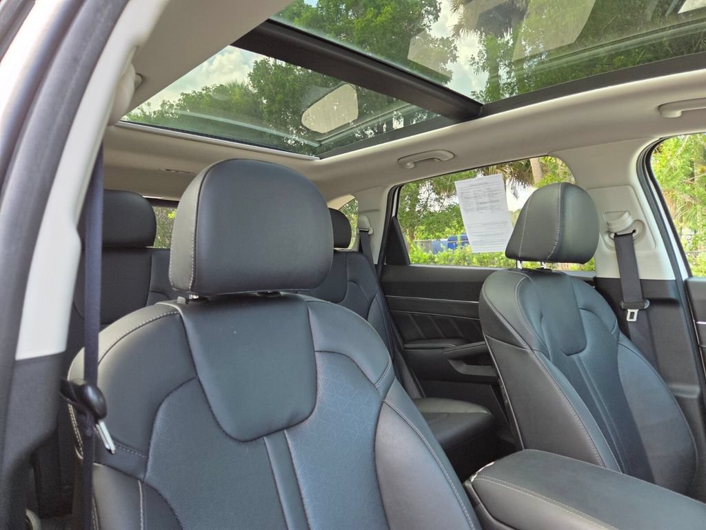 Used 2023 Kia Sorento SX FWD image 16