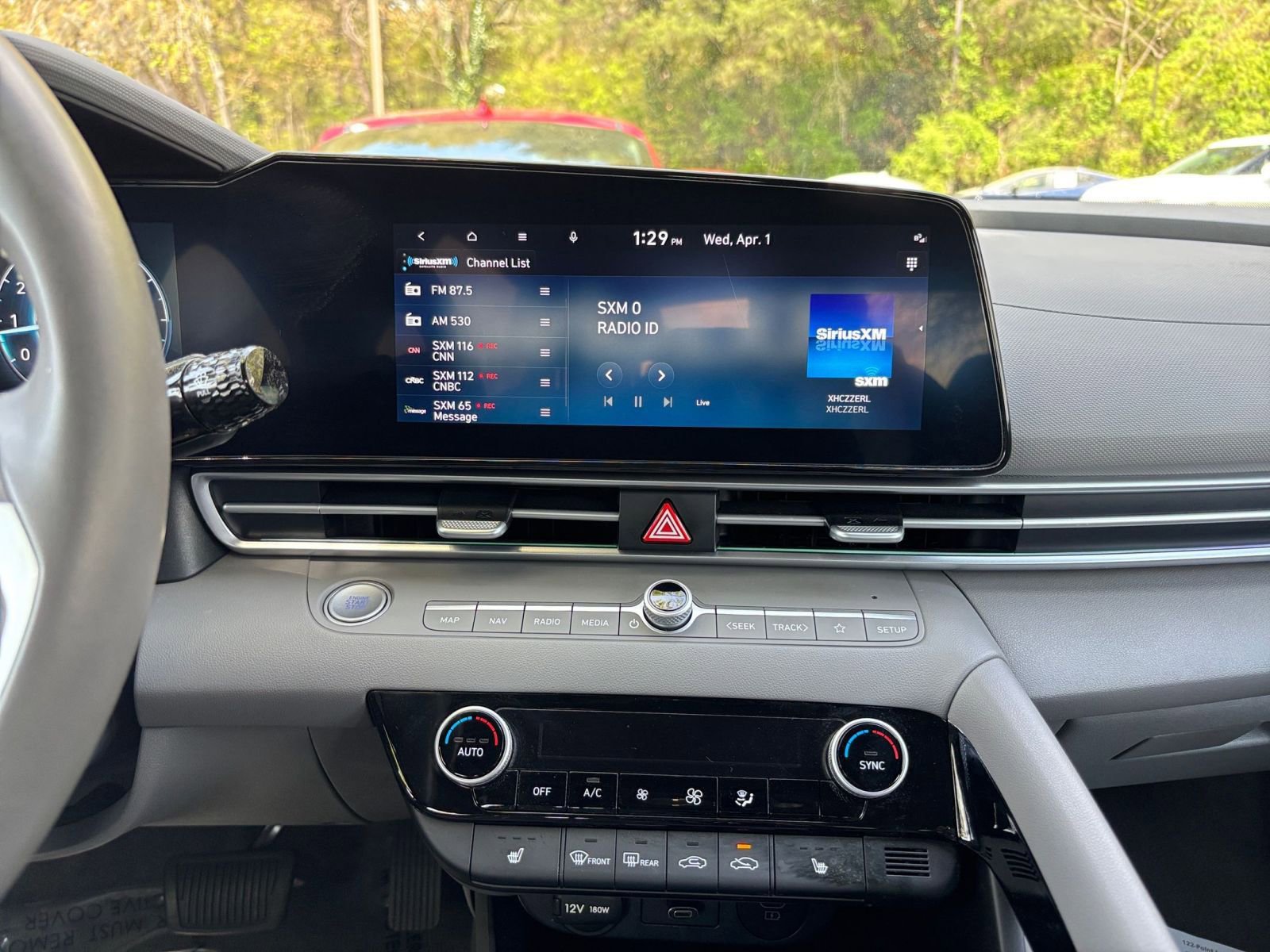 Used 2025 Hyundai Elantra SEL FWD image 17