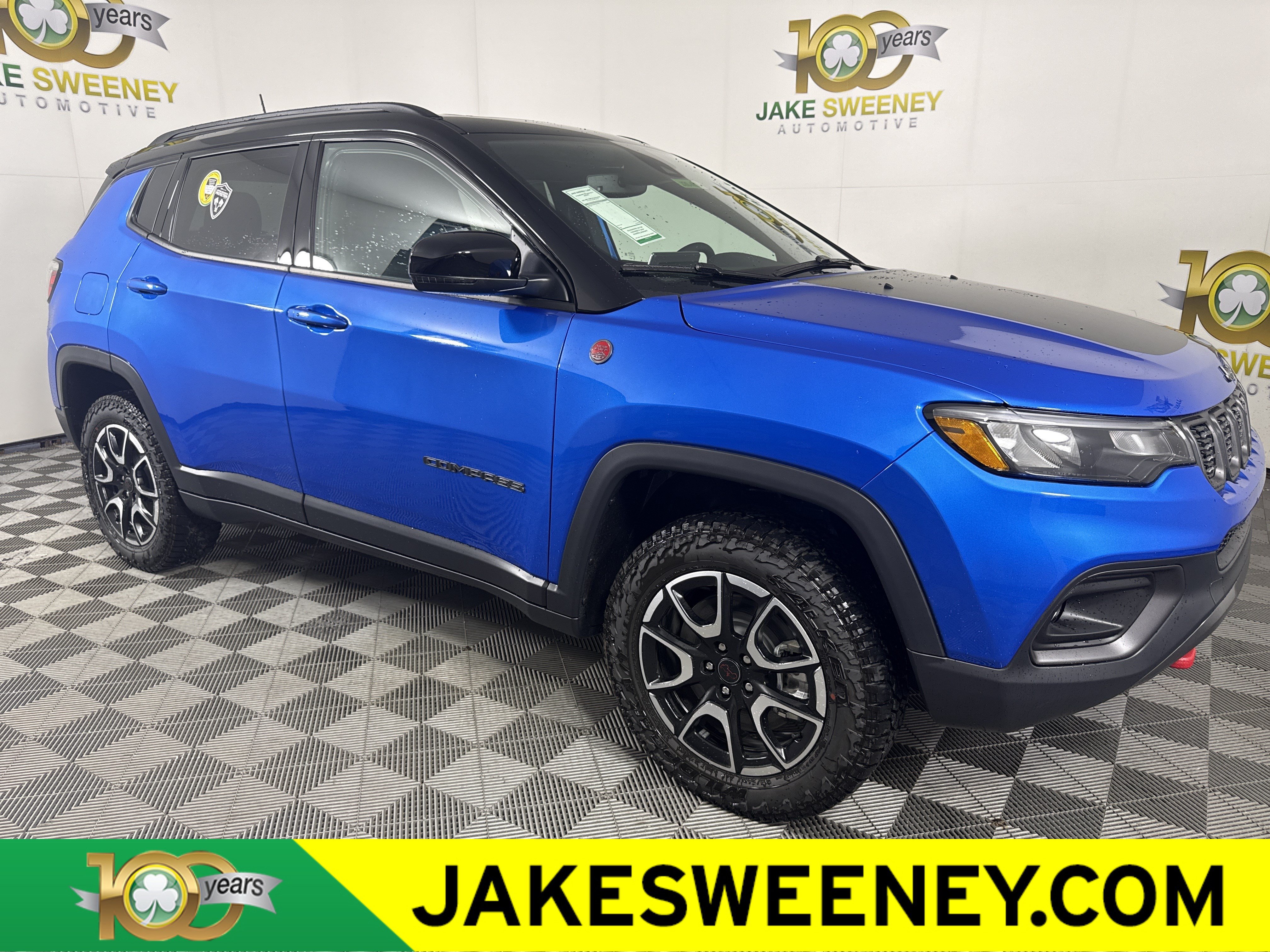 New 2026 Jeep Compass Trailhawk w/ Sun, Sound & Navigation Group