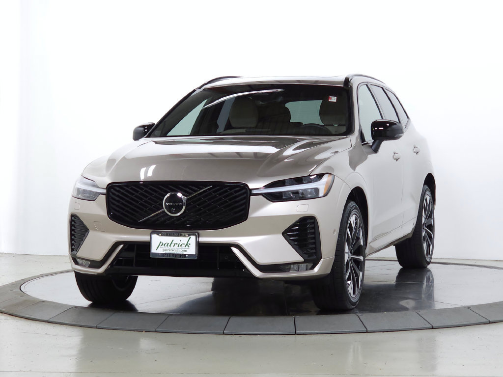 Used 2026 Volvo XC60 B5 Plus AWD/4WD image 3